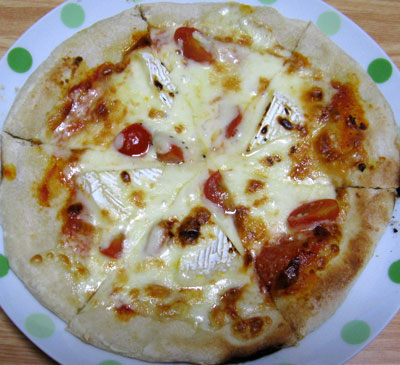 カマンベールピザ